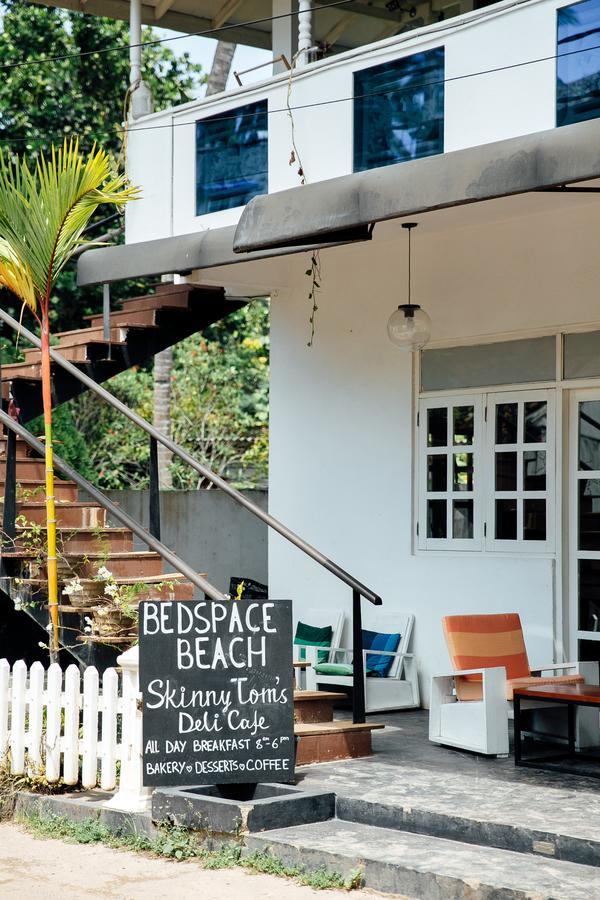 Bedspace Beach Унаватуна Екстериор снимка