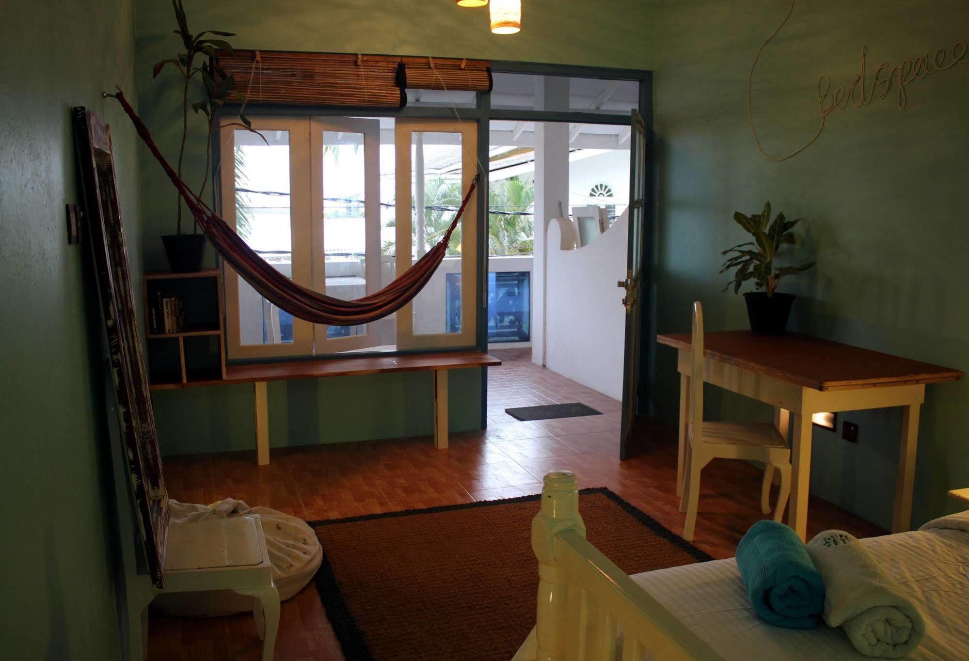 Bedspace Beach Унаватуна Екстериор снимка